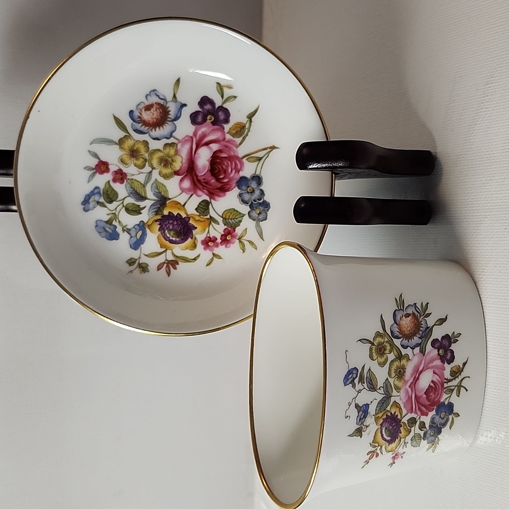 Vintage Royal worcester bone China teabag holder /coasters/ Toothpick Holder
